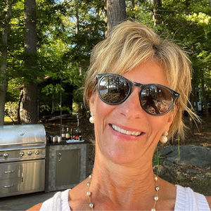 Meet your Posher, Diane